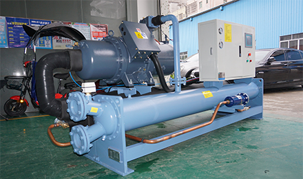 螺桿式冷水機壓縮機排氣不正常是什么原因導致？