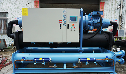 做好八個(gè)螺桿式冷水機(jī)維護(hù)流程，減少故障率